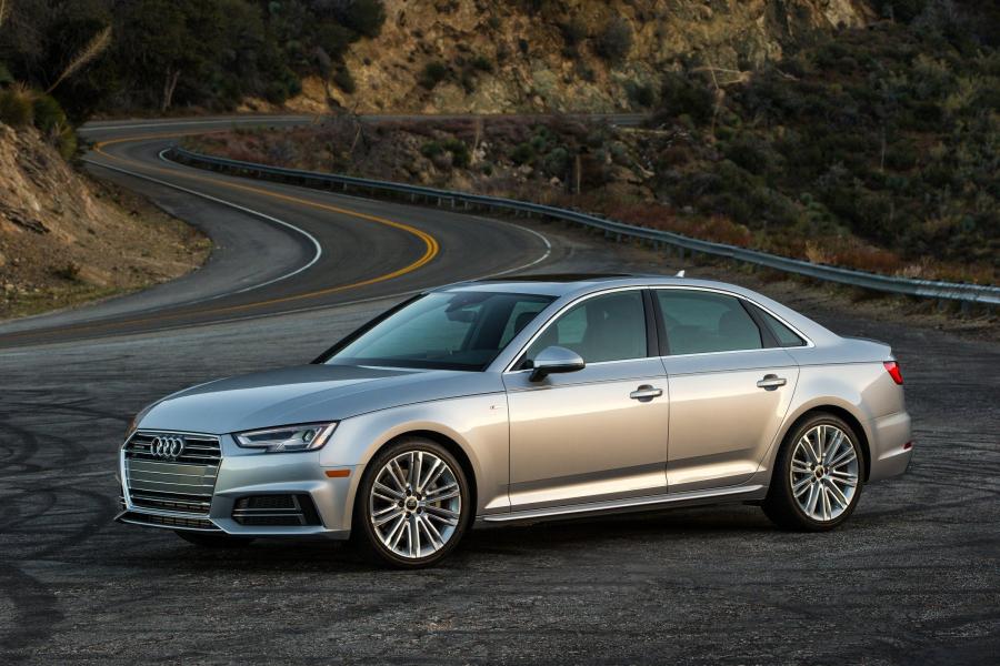  Audi A4 2.0T Quattro S-Line (B9) 2016 года  (NA) (фото 13 из 29)